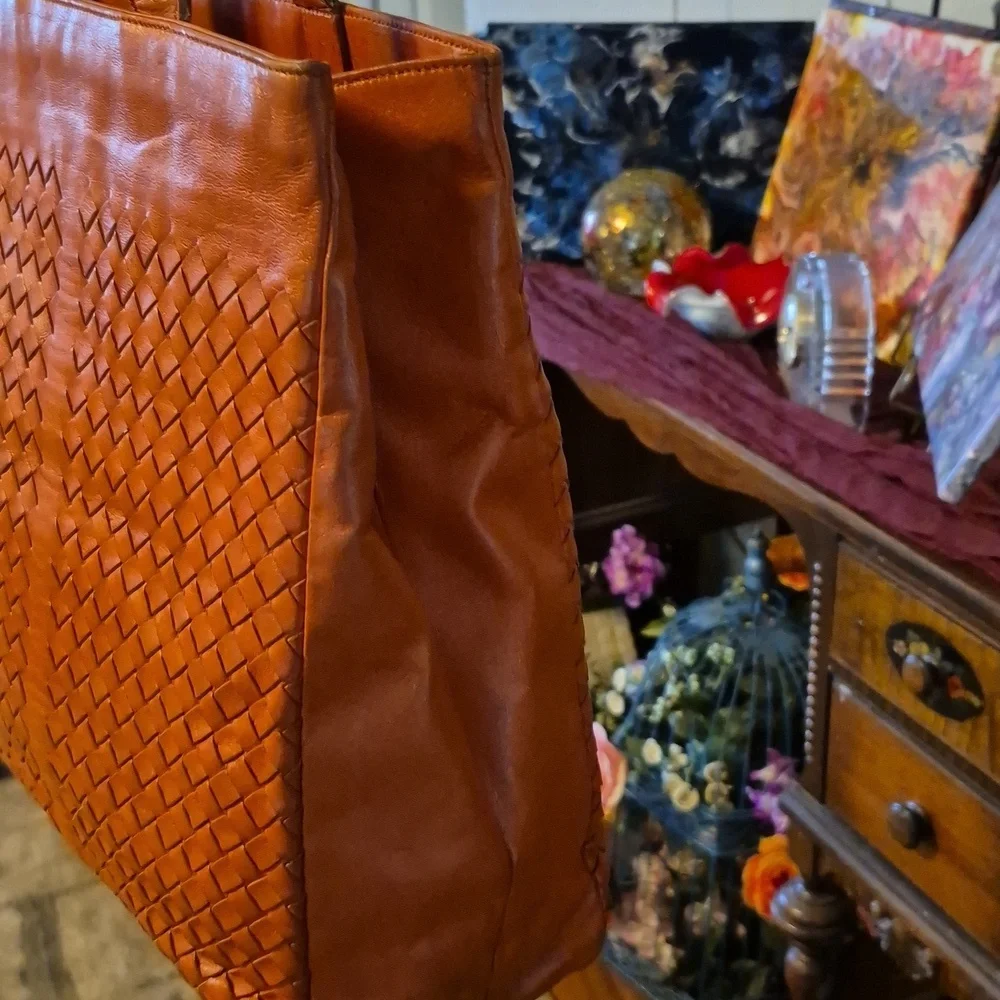 Bottega Veneta Persimmon Intrecciato Woven Leather Tote With Blue Suede Interior - Picture 3 of 14